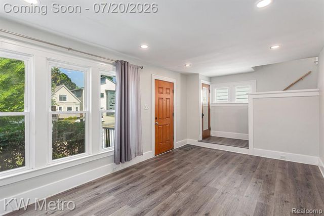 202 N Washington Avenue, Royal Oak, MI 48067