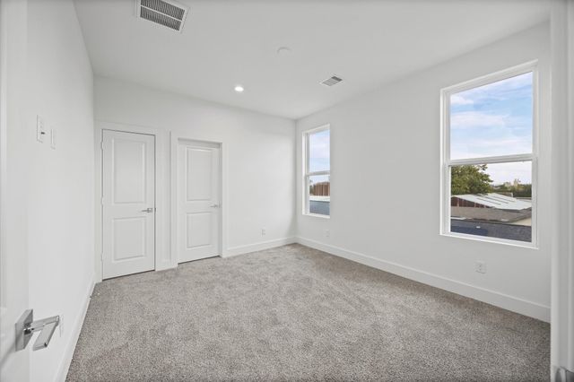 5113 Avenue J, Houston, TX 77011