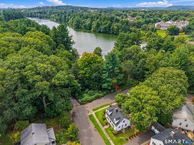 85 Ford Street, Hamden, CT 06517