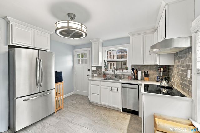 85 Ford Street, Hamden, CT 06517