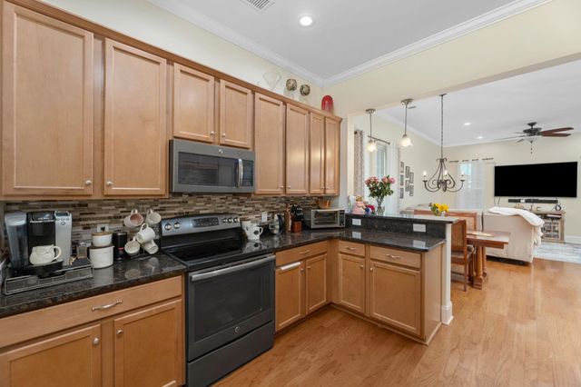 736 Satterwhite Ave., Myrtle Beach, SC 29577