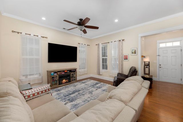 736 Satterwhite Ave., Myrtle Beach, SC 29577