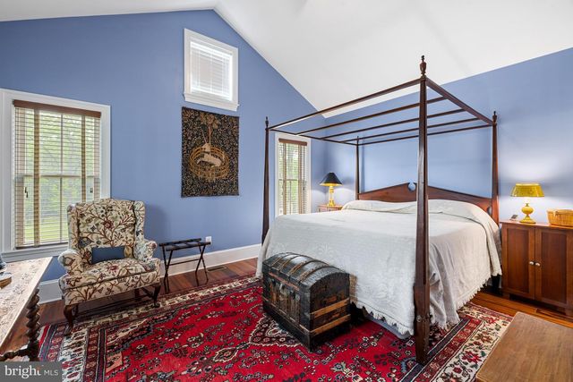 20147 WOODTRAIL RD, Round Hill, VA 20141