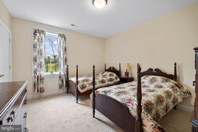 20147 WOODTRAIL RD, Round Hill, VA 20141