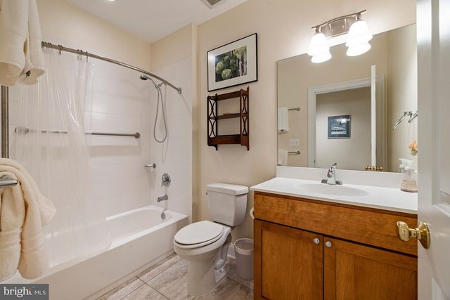 20147 WOODTRAIL RD, Round Hill, VA 20141