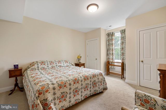 20147 WOODTRAIL RD, Round Hill, VA 20141