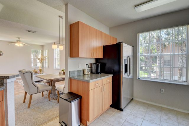 310 Belmont Place 310, Boynton Beach, FL 33436