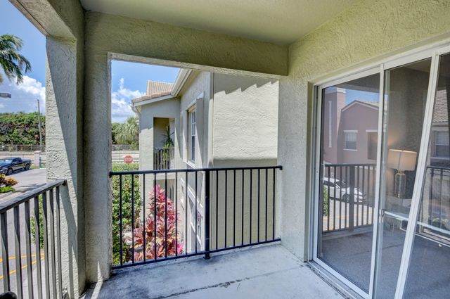 310 Belmont Place 310, Boynton Beach, FL 33436