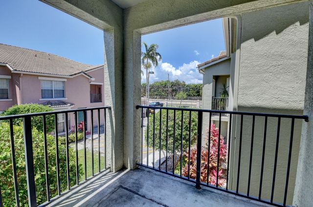 310 Belmont Place 310, Boynton Beach, FL 33436