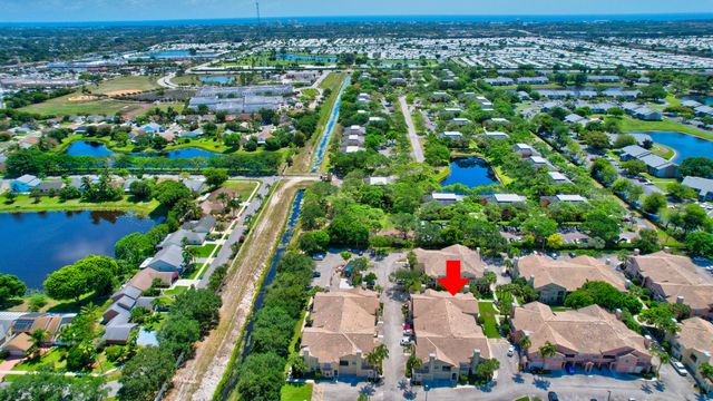 310 Belmont Place 310, Boynton Beach, FL 33436