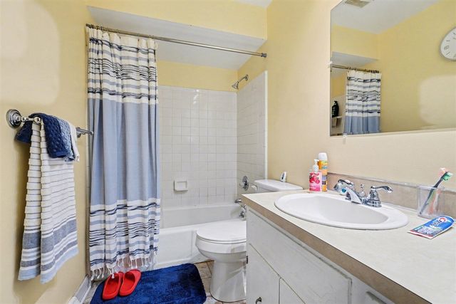 6726 College Avenue, Grand Rapids, MI 49548