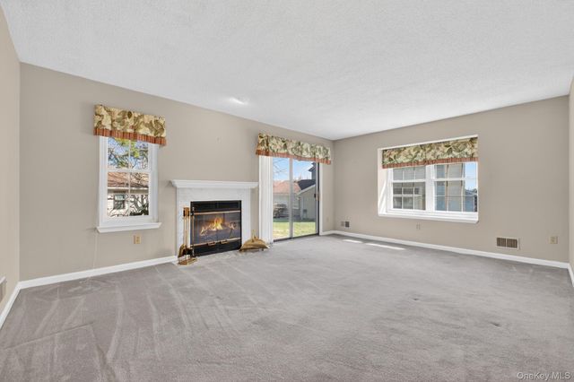 50 Jonathan Drive, Mahopac, NY 10541