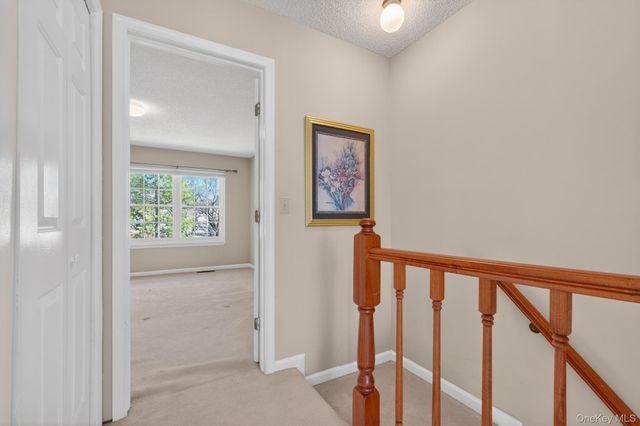 50 Jonathan Drive, Mahopac, NY 10541