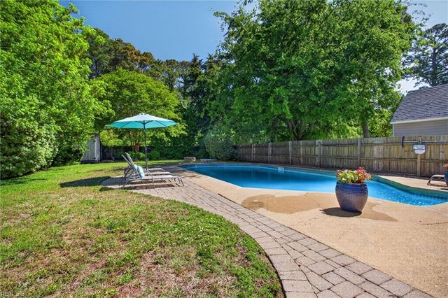 1648 E Bayview BLVD, Norfolk, VA 23503