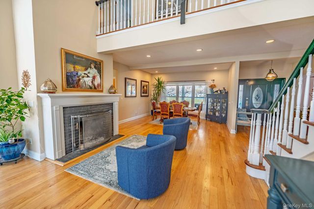 5 Ocean Avenue, Northport, NY 11768