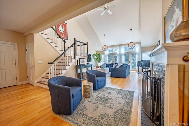 5 Ocean Avenue, Northport, NY 11768