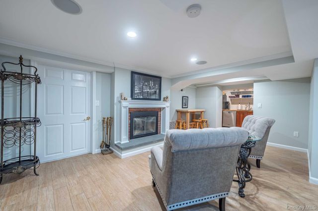 5 Ocean Avenue, Northport, NY 11768