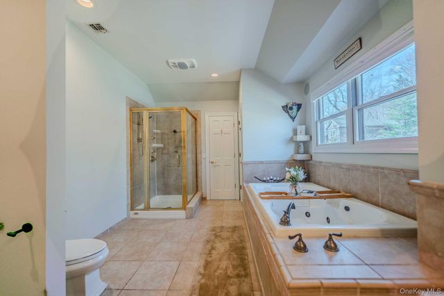 5 Ocean Avenue, Northport, NY 11768