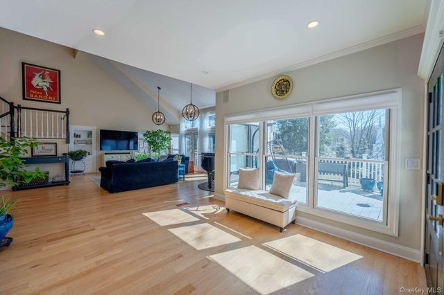 5 Ocean Avenue, Northport, NY 11768