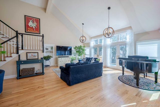 5 Ocean Avenue, Northport, NY 11768