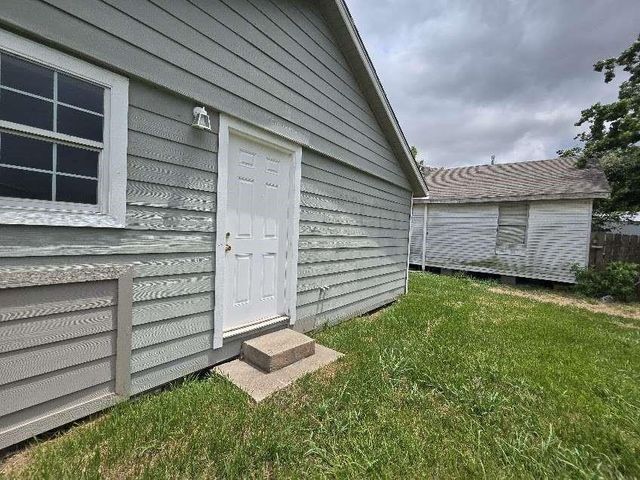 603 Willow Street, Baytown, TX 77520