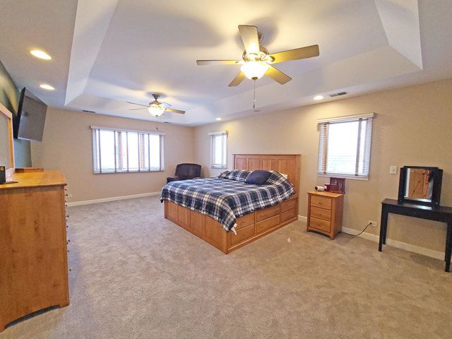 5831 W 109th Street, Chicago Ridge, IL 60415