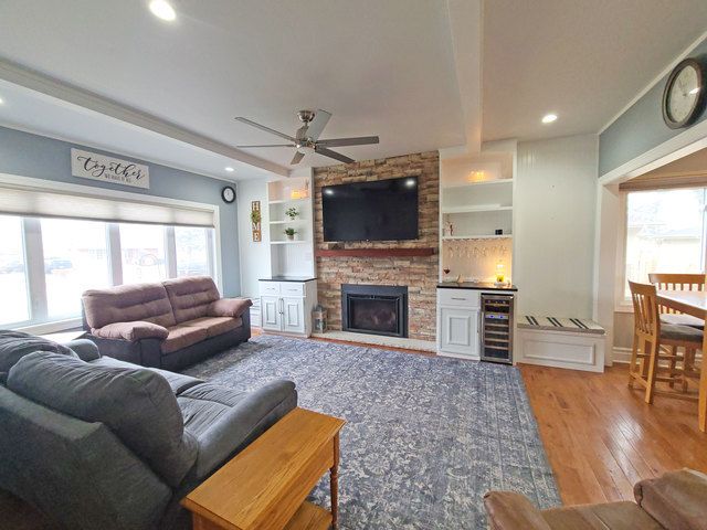 5831 W 109th Street, Chicago Ridge, IL 60415
