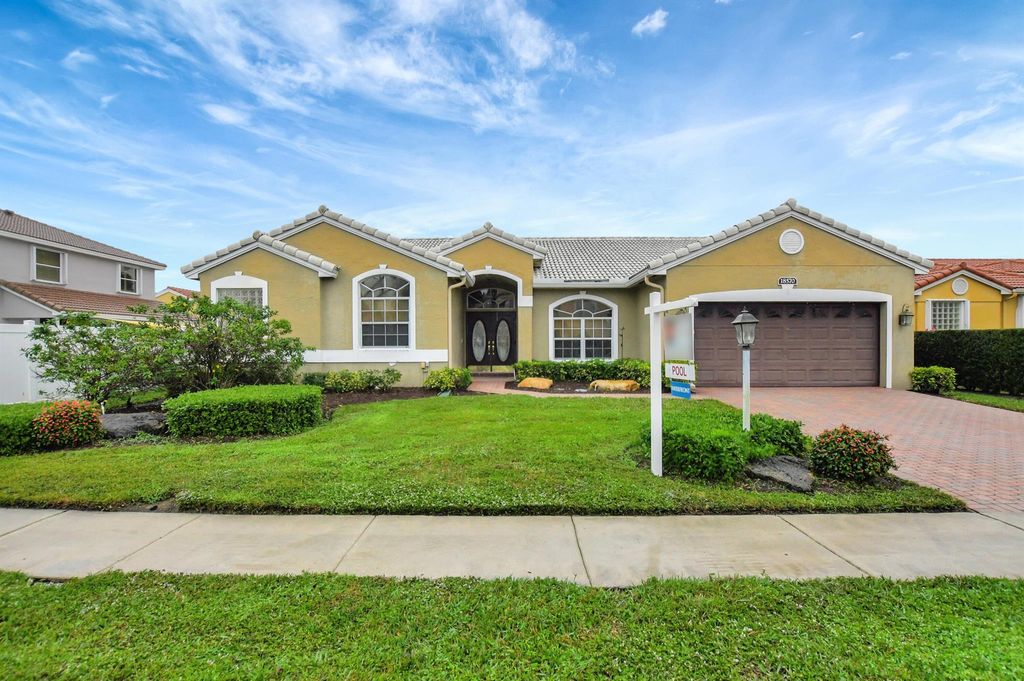 18570 Serena Pointe Lane, Boca Raton, FL 33496