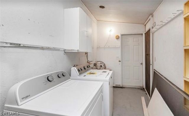 171 Grassy Key LN, Naples, FL 34114