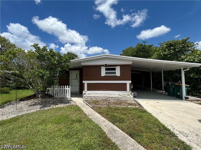 171 Grassy Key LN, Naples, FL 34114