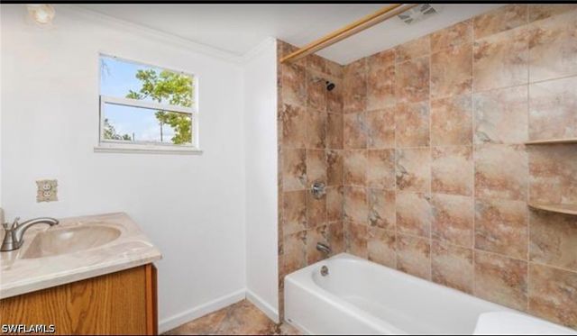 171 Grassy Key LN, Naples, FL 34114