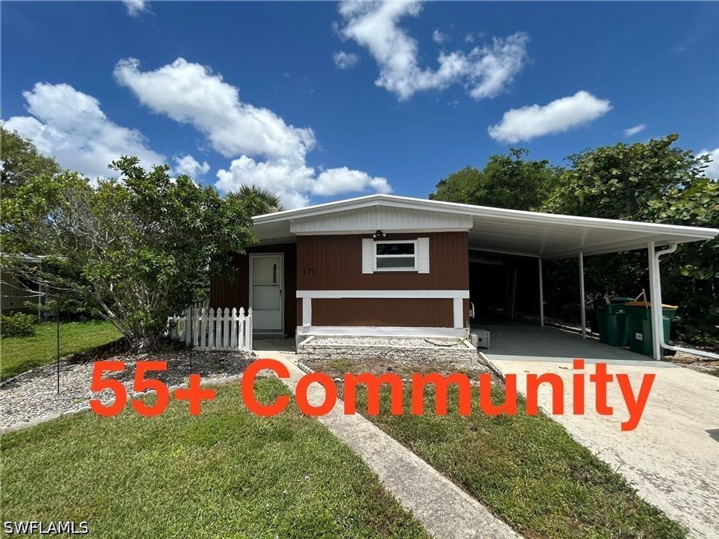 171 Grassy Key LN, Naples, FL 34114