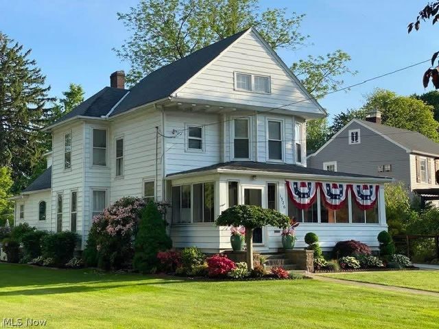 1926 Walnut Boulevard, Ashtabula, OH 44004