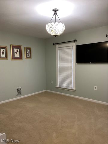 1926 Walnut Boulevard, Ashtabula, OH 44004