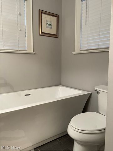 1926 Walnut Boulevard, Ashtabula, OH 44004