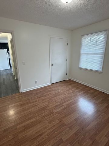 141 Quita Cir Apt B, Lebanon, TN 37087