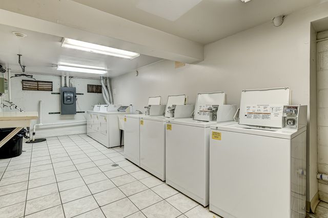 7413 Brookdale Drive 209, Darien, IL 60561