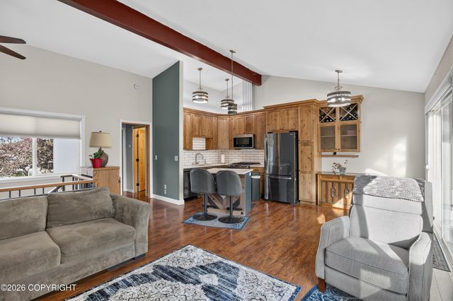 6510 E 16th Avenue, Anchorage, AK 99504