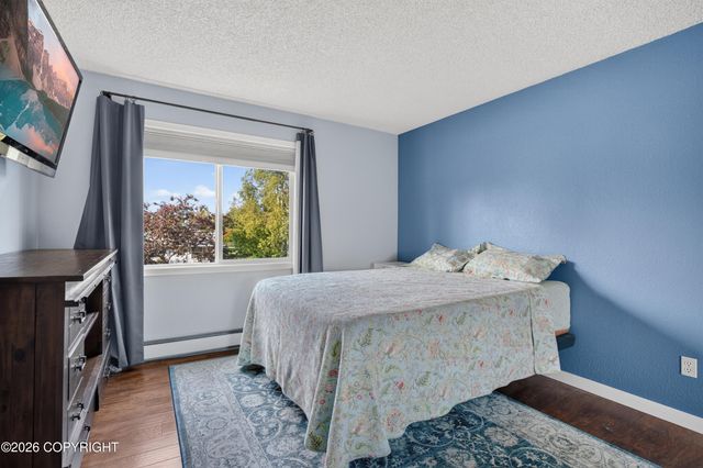 6510 E 16th Avenue, Anchorage, AK 99504