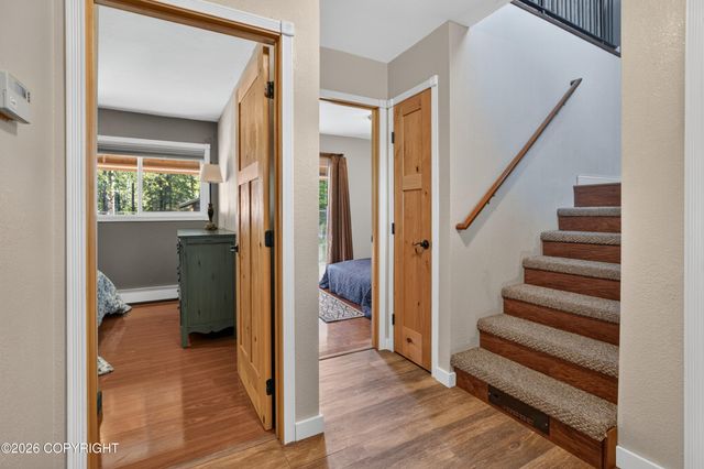 6510 E 16th Avenue, Anchorage, AK 99504