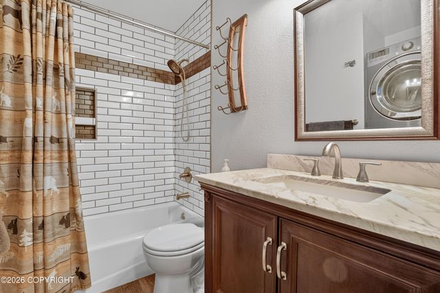 6510 E 16th Avenue, Anchorage, AK 99504