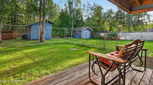 6510 E 16th Avenue, Anchorage, AK 99504