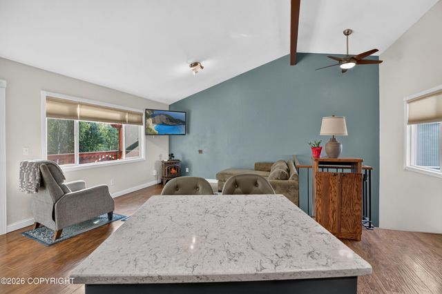 6510 E 16th Avenue, Anchorage, AK 99504