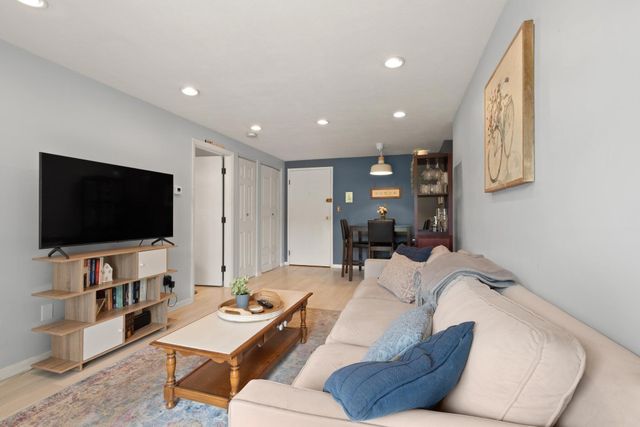200 Park Terrace Drive 255, Stoneham, MA 02180