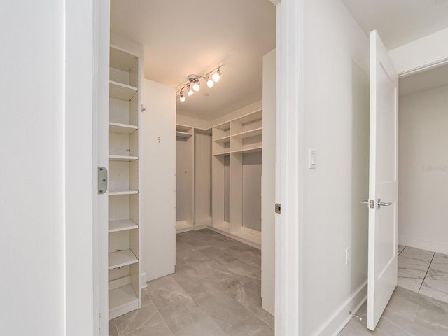 15 AVALON STREET 303, Clearwater Beach, FL 33767