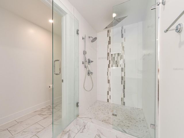 15 AVALON STREET 303, Clearwater Beach, FL 33767