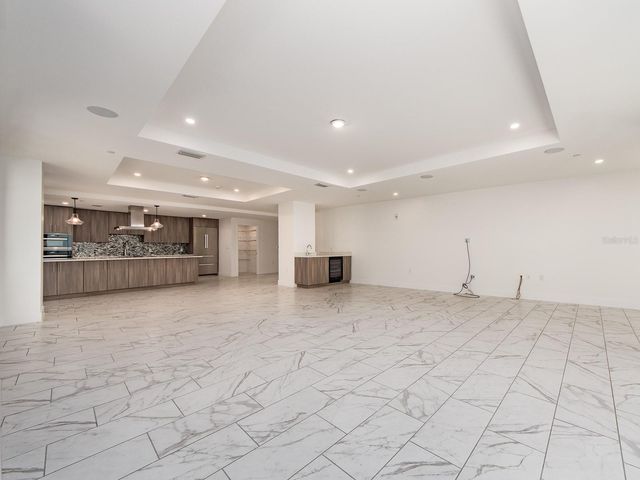 15 AVALON STREET 303, Clearwater Beach, FL 33767