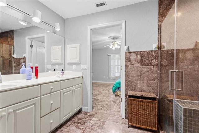 196 NW CLUBVIEW CIRCLE, Lake City, FL 32055