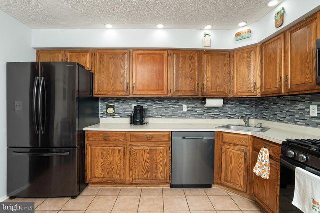 46 LEHAVRE CT, Hamilton, NJ 08619