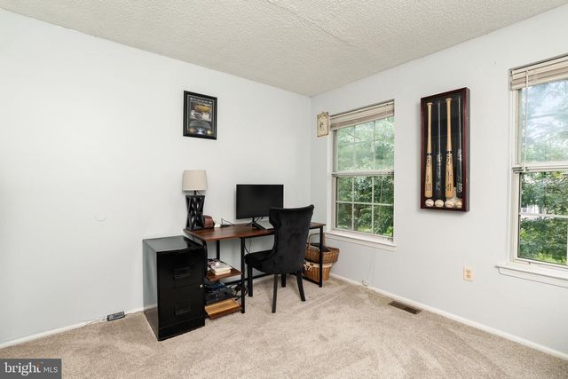 46 LEHAVRE CT, Hamilton, NJ 08619